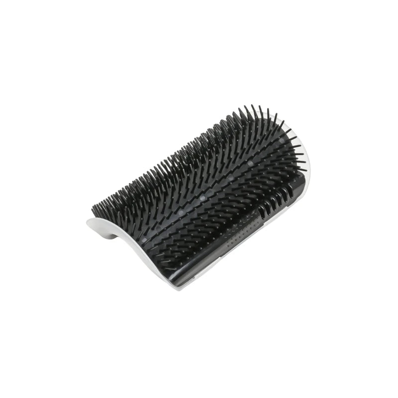 brosse-angle-pour-chat-noire